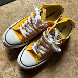 yellow converse low tops